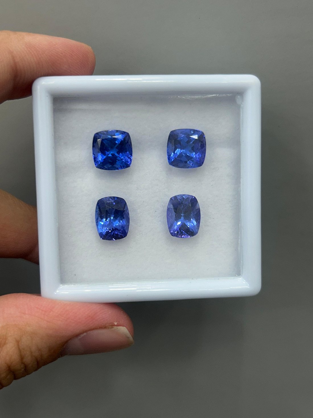 Four blue gemstones in a photo attached to Nomad18194879721’s Tripadvisor review